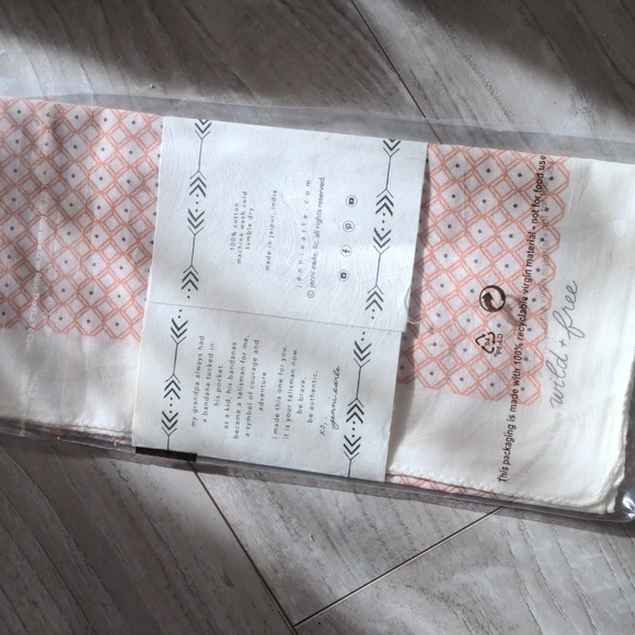 NWT Jenni Earle bandana - Picture 2 of 2